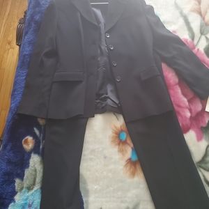 Paniz black suit size 10 brand new